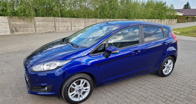 Ford Fiesta cena 27900 przebieg: 107000, rok produkcji 2016 z Gniezno małe 172